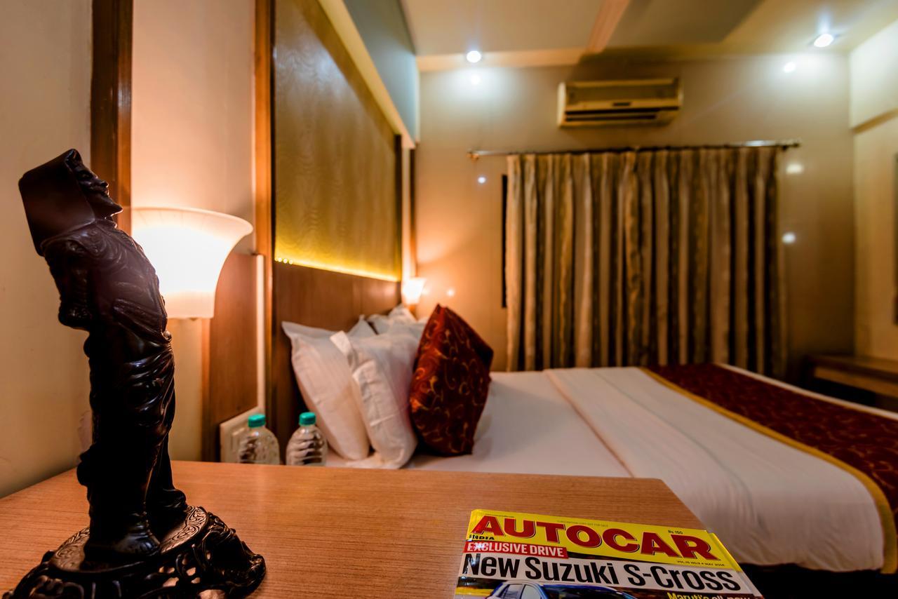 Hotel Panchratna Panvel Bagian luar foto
