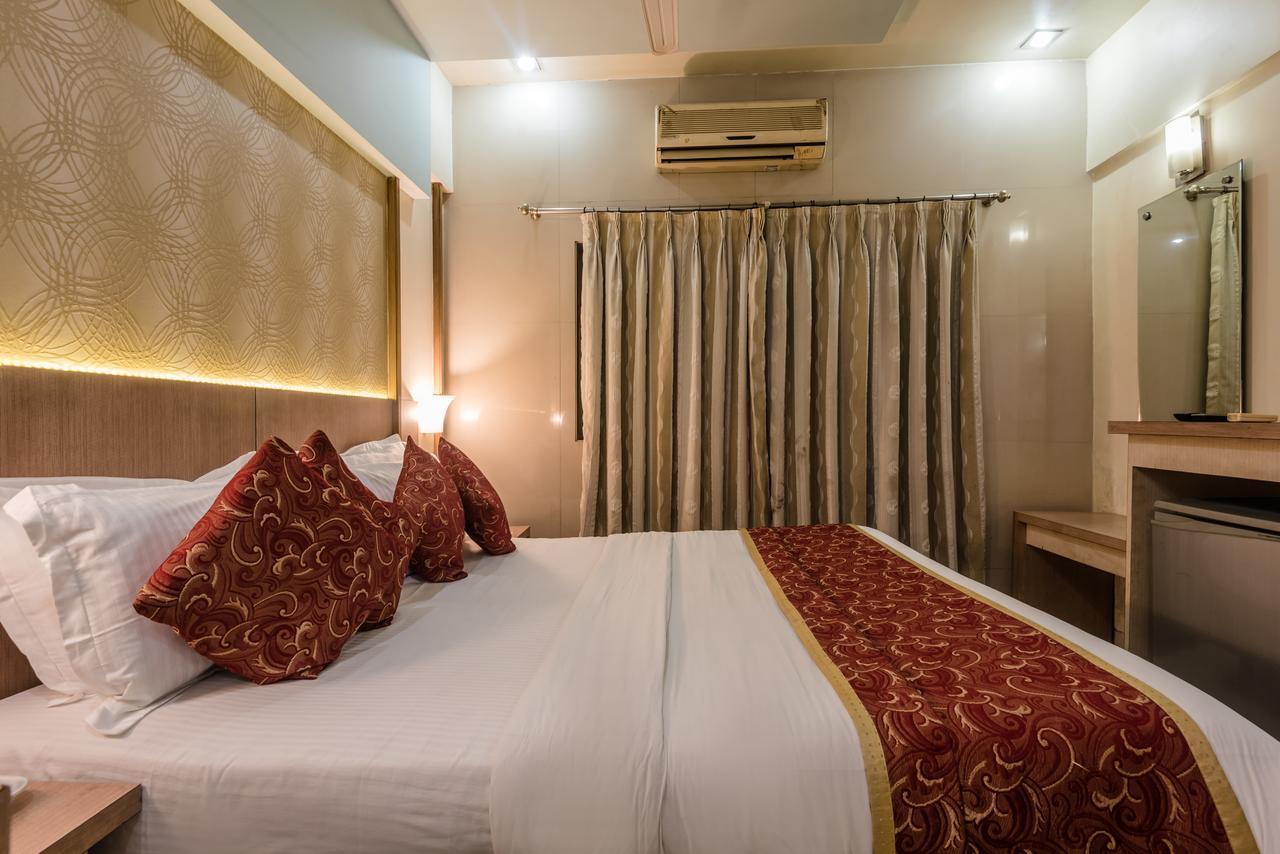 Hotel Panchratna Panvel Bagian luar foto