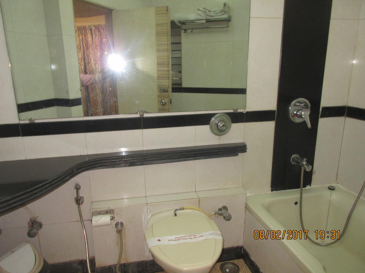 Hotel Panchratna Panvel Bagian luar foto